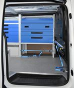 04_Vybavenie systémami na upevnenie nákladu vo Vivaro